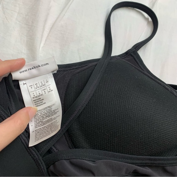 Reebok - Black Hero Strong Sports Bra - Picture 7 of 8